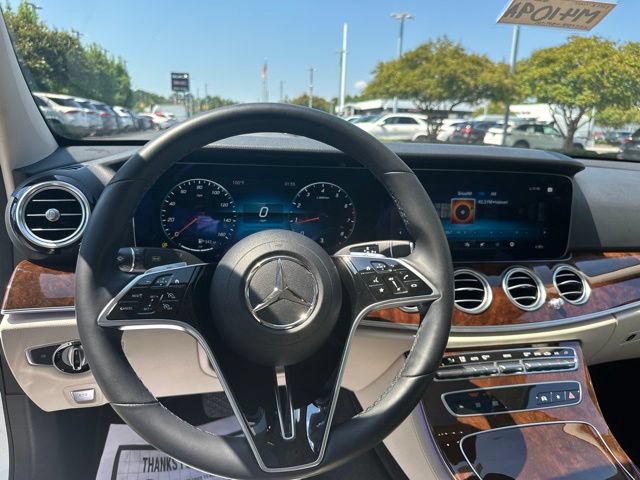Used 2022 Mercedes-Benz E 350 4MATIC Sedan image 18