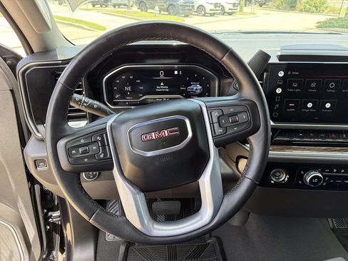 Used 2022 GMC Sierra 1500 Elevation RWD image 25