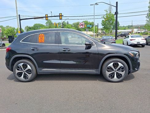 New 2025 Mercedes-Benz GLA 250 4MATIC image 7