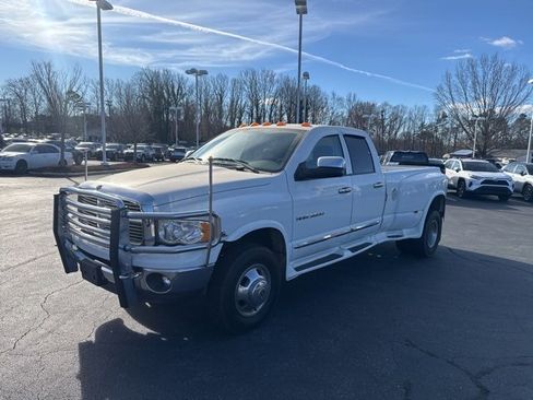 Used 2005 Dodge Ram 3500 Truck SLT image 3