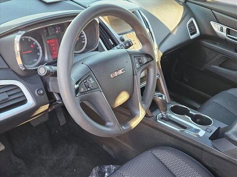 Used 2017 GMC Terrain SLE image 10