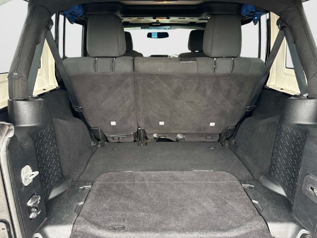 Used 2012 Jeep Wrangler Unlimited Sport AWD/4WD image 12
