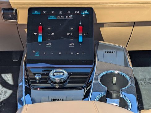 Used 2025 Cadillac Escalade IQ Sport 2 image 10