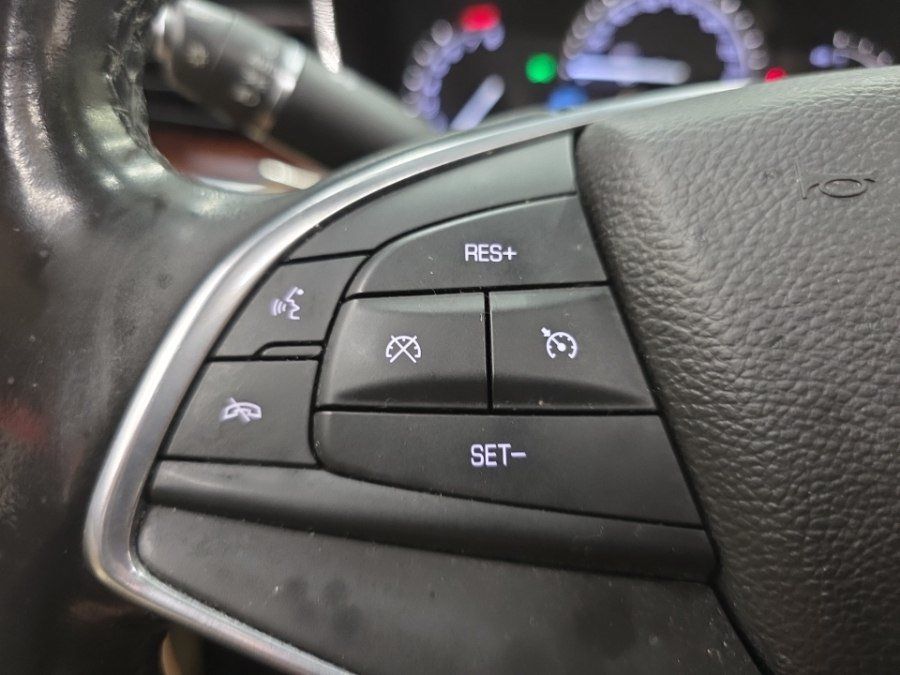 Used 2017 Cadillac XT5 Luxury w/ Driver Awareness Package AWD/4WD image 26