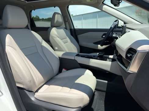 Certified 2023 Nissan Rogue SL w/ SL Premium Package AWD/4WD image 20