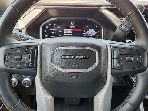 Used 2025 GMC Sierra 2500 Denali w/ Denali Reserve Package AWD/4WD image 25