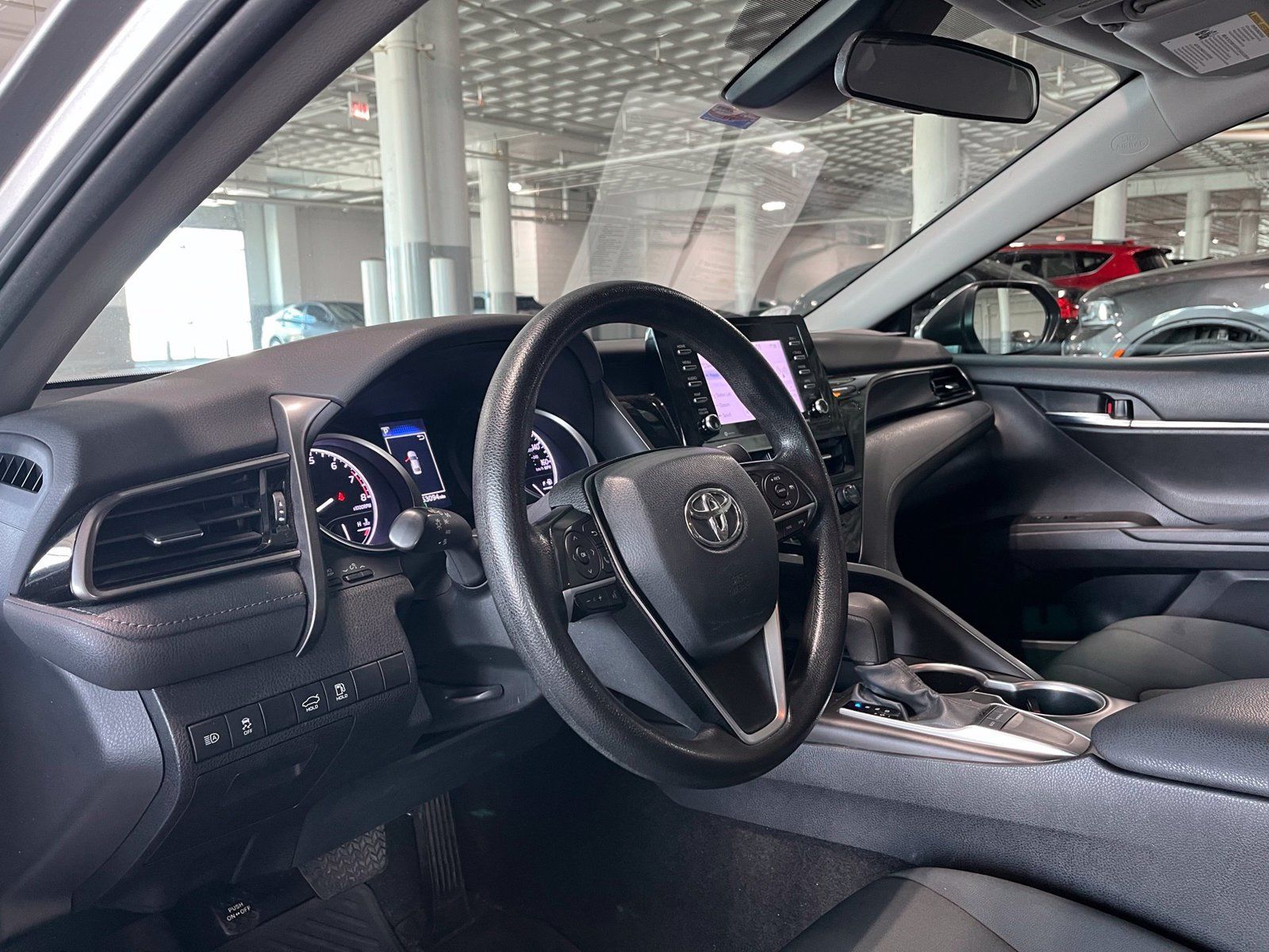 Used 2022 Toyota Camry LE FWD image 14
