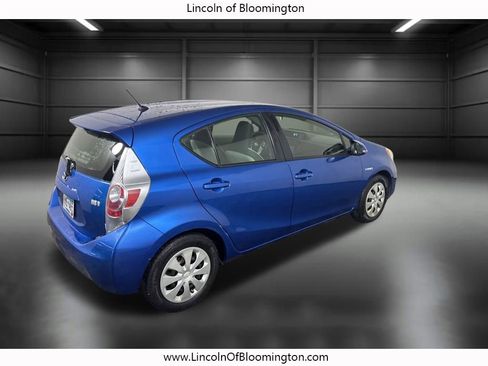 Used 2014 Toyota Prius C One image 9
