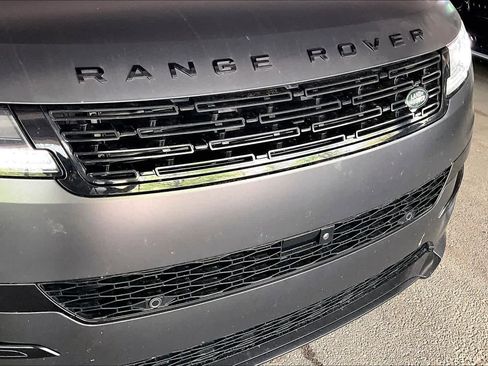 Used 2025 Land Rover Range Rover Sport Dynamic SE image 29