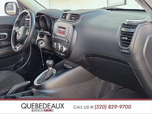 Used 2014 Kia Soul FWD image 24