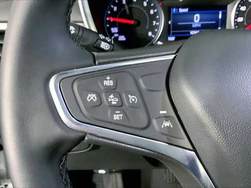 Used 2024 Chevrolet Equinox LT image 18