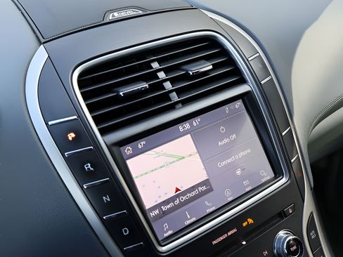 Used 2020 Lincoln Nautilus Reserve AWD/4WD image 24