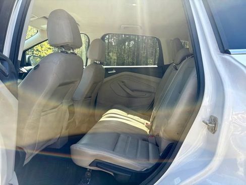 Used 2017 Ford Escape Titanium image 28