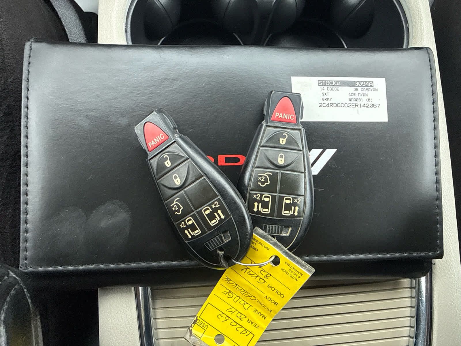 Used 2014 Dodge Grand Caravan SXT FWD image 24