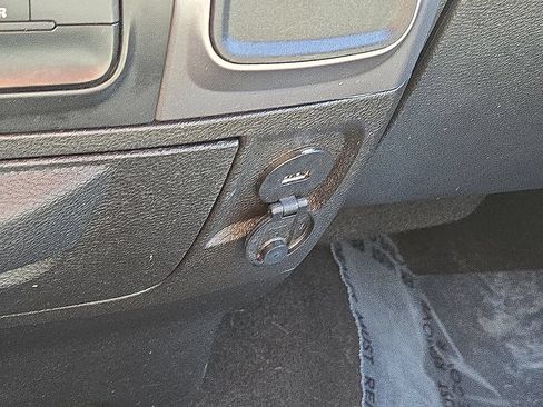 Used 2024 RAM 1500 Warlock AWD/4WD image 31