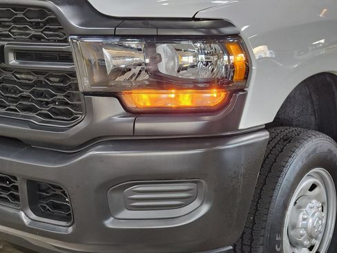Used 2023 RAM 2500 Tradesman AWD/4WD image 14