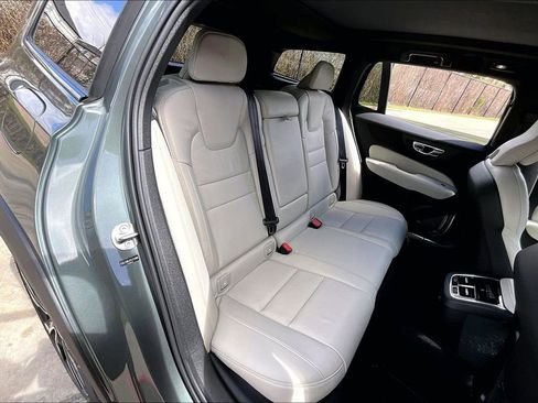 New 2026 Volvo V60 B5 Cross Country Ultra image 14