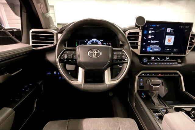 Used 2024 Toyota Tundra Limited AWD/4WD image 6
