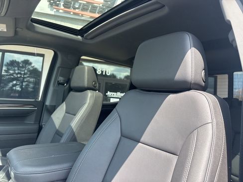 Used 2025 Chevrolet Silverado 1500 LT Trail Boss w/ LT Trail Boss Premium Package image 3