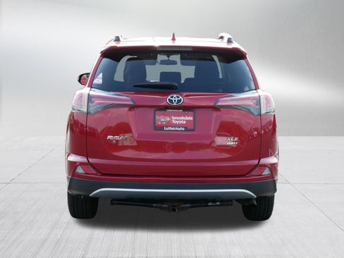 Used 2016 Toyota RAV4 XLE AWD/4WD image 6