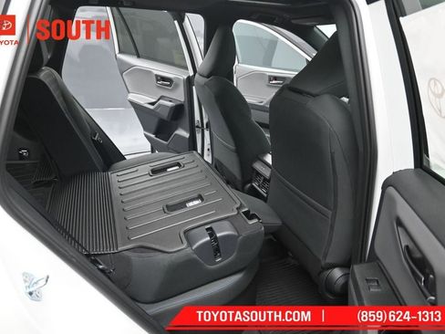 New 2026 Toyota RAV4 SE w/ Convenience Package AWD/4WD image 30