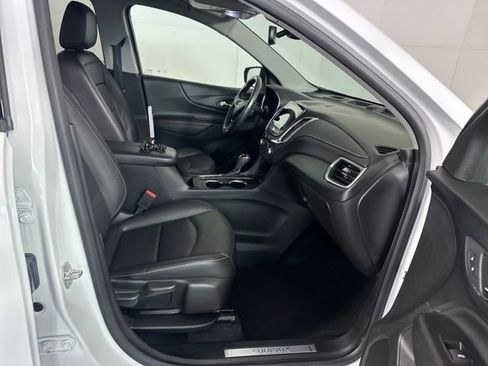 Used 2020 Chevrolet Equinox Premier w/ Premier Redline Edition image 28