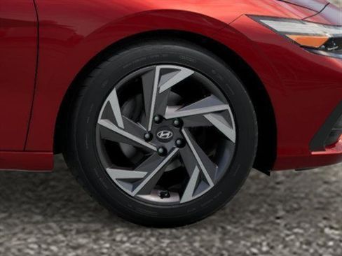 New 2025 Hyundai Elantra Sport image 8