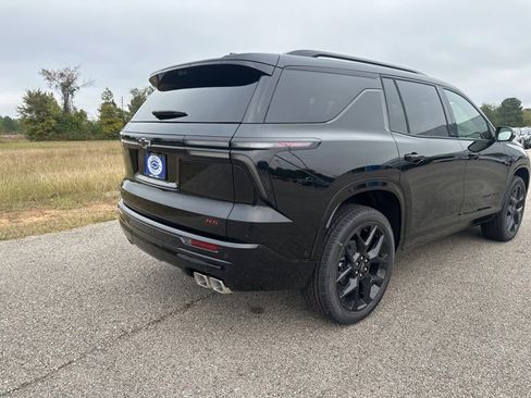 New 2026 Chevrolet Traverse RS w/ LPO, Floor Liner Package image 9