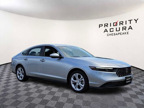 Used 2025 Honda Accord LX image 3