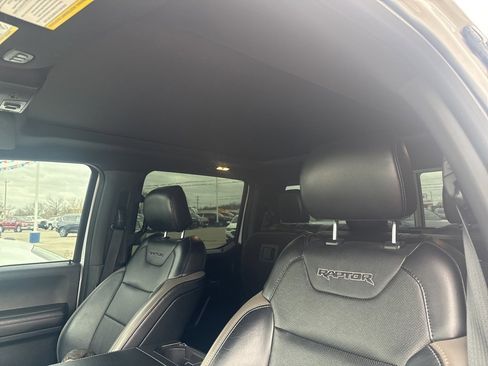 Used 2018 Ford F150 Raptor w/ Equipment Group 802A Luxury image 10