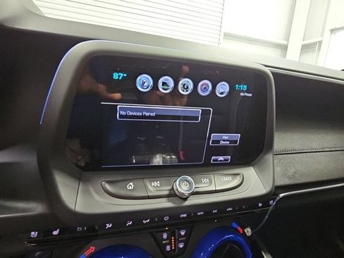 Used 2016 Chevrolet Camaro SS RWD image 17