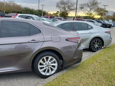 Used 2023 Toyota Camry LE image 20