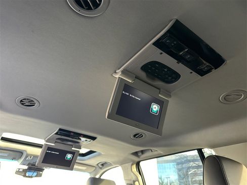 Used 2019 GMC Yukon XL Denali w/ Denali Ultimate Package image 21