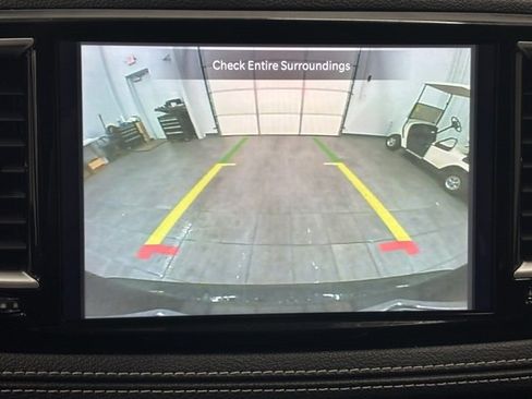 Used 2024 Chrysler Pacifica Select image 30