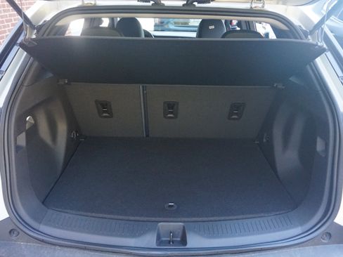 Used 2022 Chevrolet Bolt EUV Premier w/ Launch Edition image 19