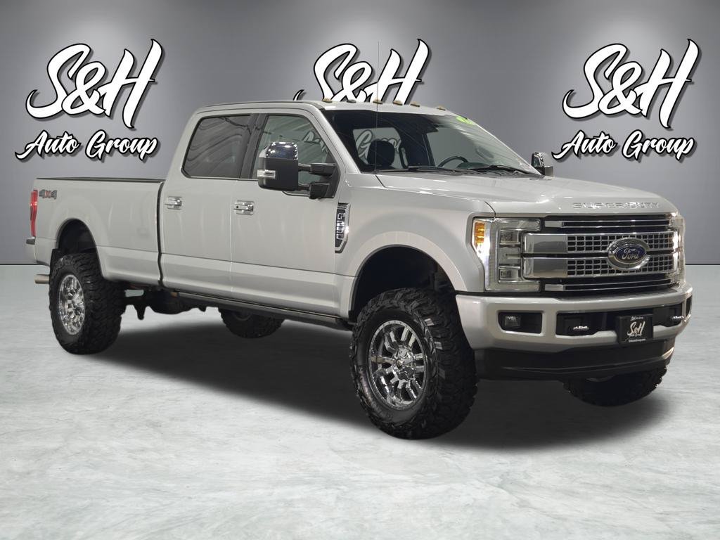 Used 2017 Ford F250 Platinum w/ Platinum Ultimate Package AWD/4WD image 2