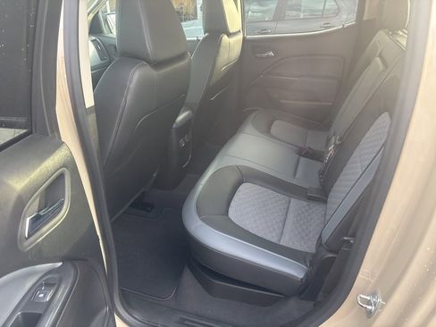 Used 2022 Chevrolet Colorado Z71 image 12