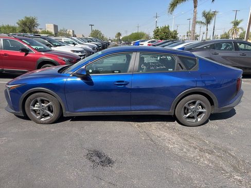 Used 2025 Kia K4 LXS image 2