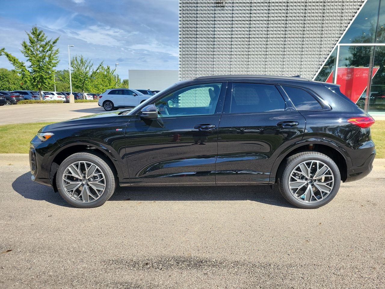 New 2026 Audi Q5 Premium AWD/4WD image 27