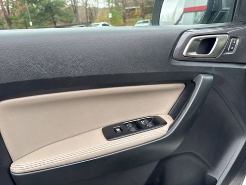 Used 2019 Ford Ranger Lariat w/ Equipment Group 501A Mid image 17