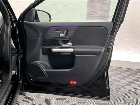 Certified 2023 Mercedes-Benz GLA 250 4MATIC image 25