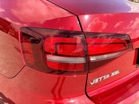 Used 2016 Volkswagen Jetta SEL w/ Lighting Package image 26