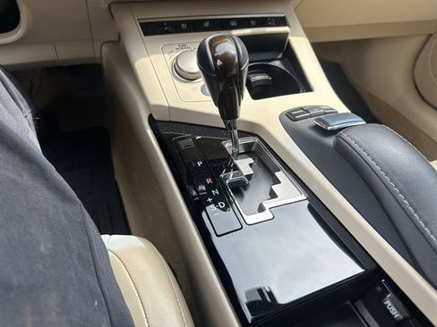 Used 2013 Lexus ES 350 w/ Luxury Pkg FWD image 26