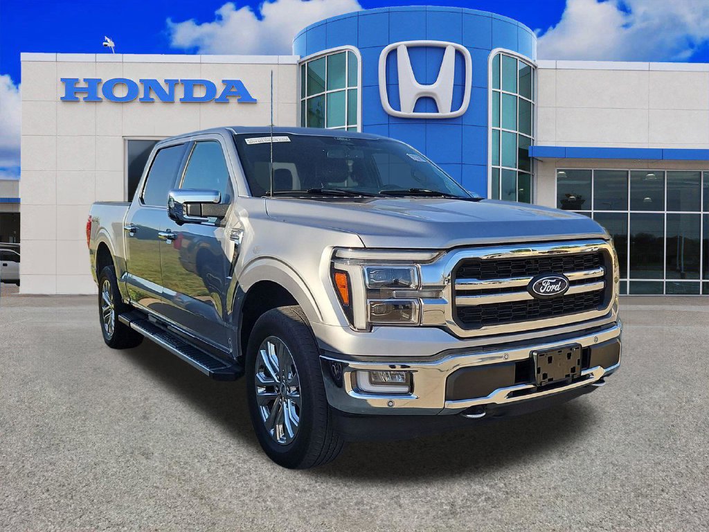 Used 2024 Ford F150 Lariat w/ Bed Utility Package AWD/4WD image 3