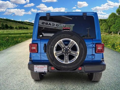 Certified 2022 Jeep Wrangler Unlimited Sahara w/ LED Lighting Group image 5