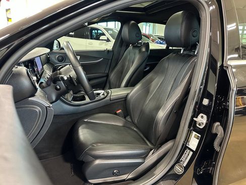 Used 2020 Mercedes-Benz E 350 Sedan image 12
