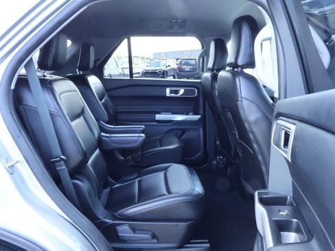 Used 2023 Ford Explorer XLT w/ Equipment Group 202A image 11