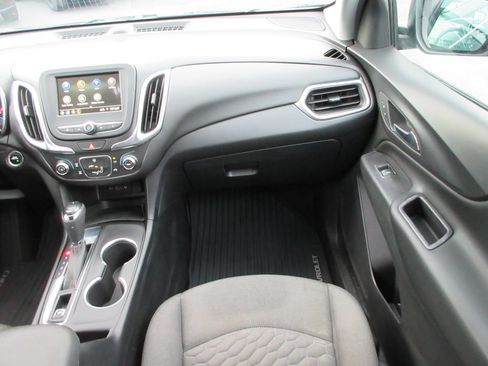 Certified 2019 Chevrolet Equinox LT FWD image 16