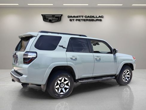 Used 2023 Toyota 4Runner TRD Off-Road Premium w/ Moonroof Package AWD/4WD image 5