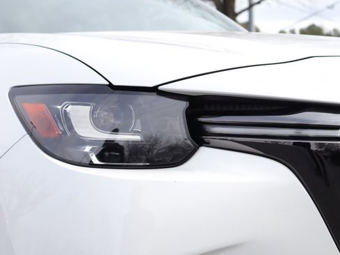 Certified 2025 MAZDA CX-90 Plug-In Hybrid w/Premium Sport image 32